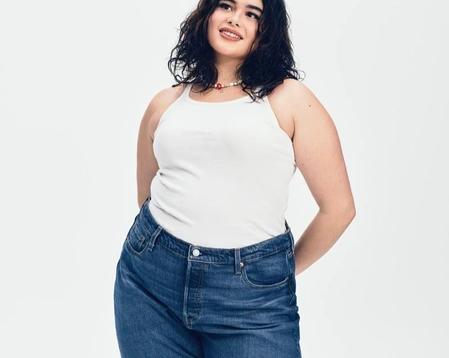 5 идеальных пар джинсов для девушек с широкими бедрами