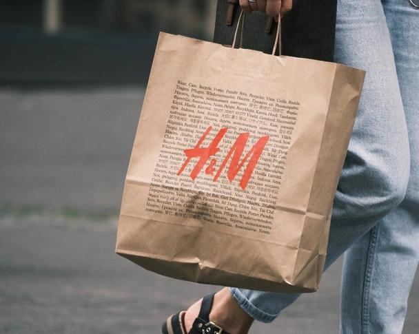 5 культовых вещей, которые нужно успеть купить на распродаже H&M