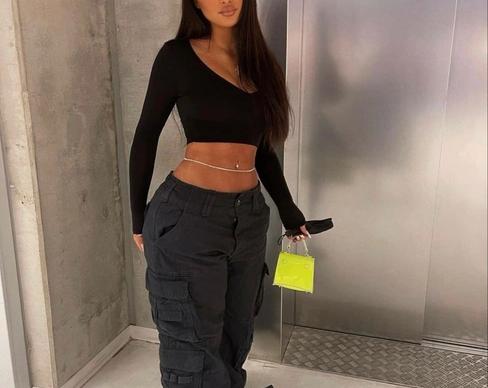 7 боди из лайкры в стиле Balenciaga, которые можно успеть купить по скидке