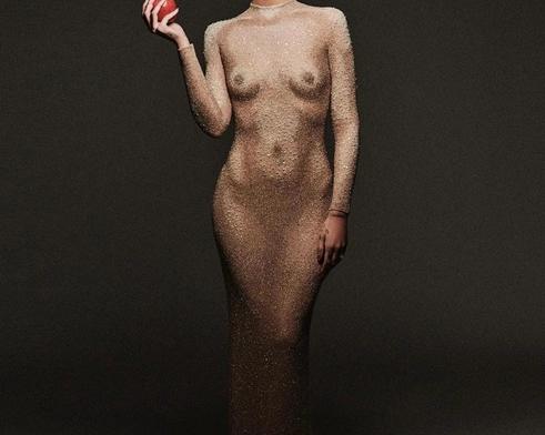 Что такое тромплей и почему он будет в моде еще не один сезон